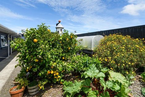 Photo of property in 17 Barnett Drive, Marton, 4710