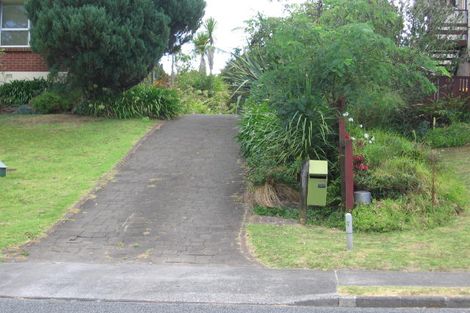 Photo of property in 33 Park Hill Road, Birkenhead, Auckland, 0626