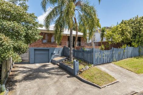 Photo of property in 8 Pegler Drive, Howick, Auckland, 2014