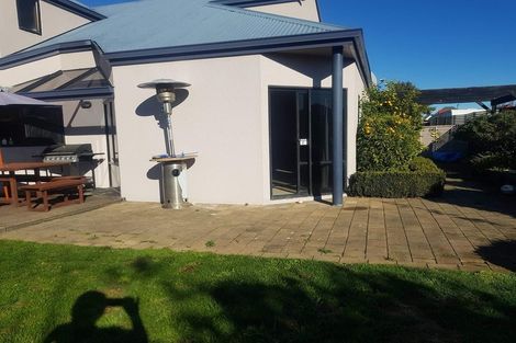 Photo of property in 55 Lowry Avenue, Redwood, Christchurch, 8051
