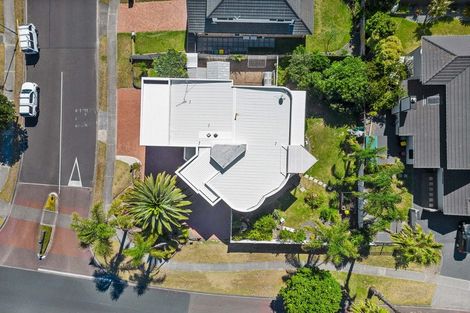 Photo of property in 2 Seychelles Drive, Papamoa Beach, Papamoa, 3118