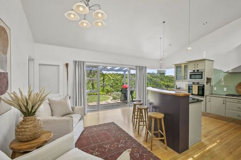 Photo of property in 379 Mangorei Road, Merrilands, New Plymouth, 4312