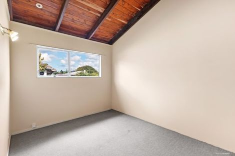 Photo of property in 3/23 Craigbank Avenue, New Lynn, Auckland, 0600