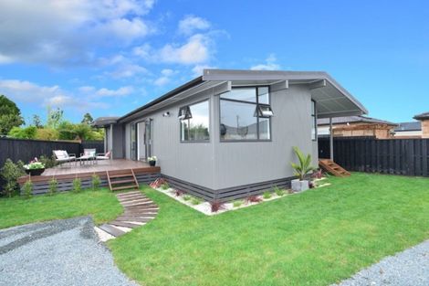 Photo of property in 33a Doment Crescent, Orewa, 0931