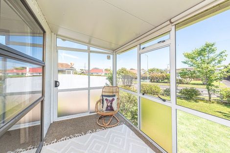 Photo of property in 4 Tawhero Street, Gonville, Whanganui, 4501