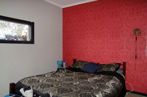 Photo of property in 82 Johnson Street, Milton, 9220