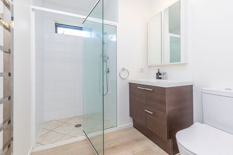 Photo of property in 9/52 Taharoto Road, Takapuna, Auckland, 0622