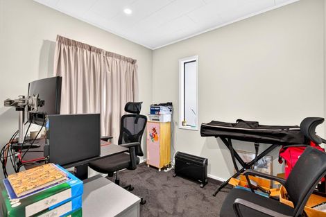 Photo of property in 3 Huruhuru Road, Massey, Auckland, 0614
