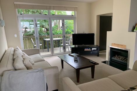 Photo of property in 6m Carlton Gore Road, Grafton, Auckland, 1023