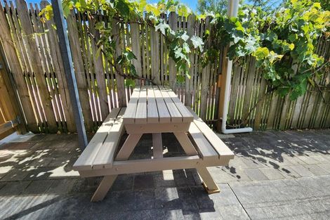 Photo of property in 20 Mercury Lane, Windsor Park, Auckland, 0632