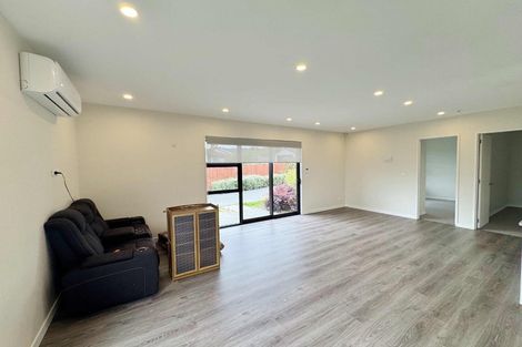 Photo of property in 81 Twin Parks Rise, Papakura, 2110
