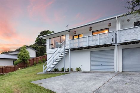 Photo of property in 49a Albatross Close, Whitby, Porirua, 5024