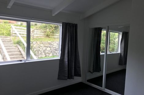 Photo of property in 2/12 Kenef Road, Paremata, Porirua, 5024