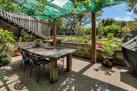 Photo of property in 94 One Tree Point Road, One Tree Point, 0118