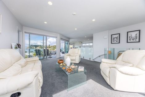 Photo of property in 18 Zita Avenue, Matakatia, Whangaparaoa, 0930