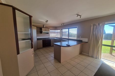 Photo of property in 5 Duggan Drive, Owhata, Rotorua, 3010