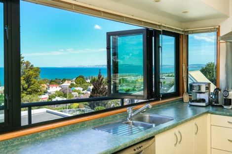 Photo of property in 14 Harvey Road, Bluff Hill, Napier, 4110