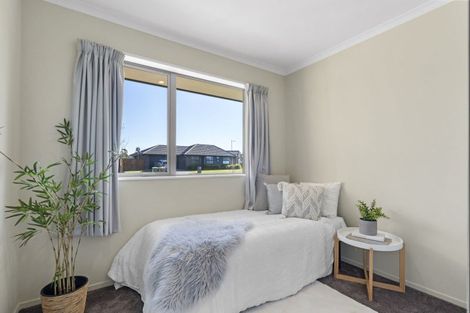 Photo of property in 37 Reuben Avenue, Rolleston, 7615