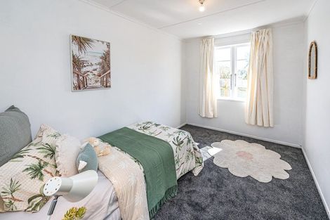 Photo of property in 12 Matai Street, Castlecliff, Whanganui, 4501