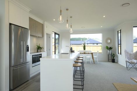 Photo of property in 20 Melandra Road, Stanmore Bay, Whangaparaoa, 0932