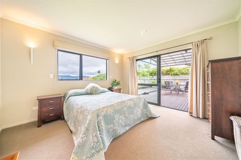 Photo of property in 2 Cosgrove Rise, Riverstone Terraces, Upper Hutt, 5018