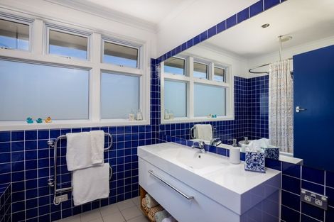 Photo of property in 31 Scott Street, Moturoa, New Plymouth, 4310