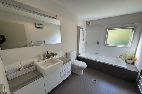 Photo of property in 9 Saddleback Grove, Karori, Wellington, 6012