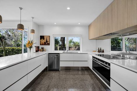 Photo of property in 321b Mangorei Road, Merrilands, New Plymouth, 4312