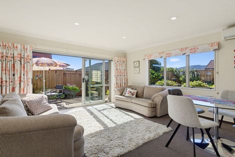Photo of property in 76 Hillcrest Road North, Raumati Beach, Paraparaumu, 5032