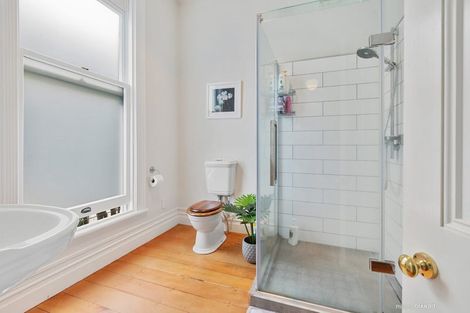 Photo of property in 22 Talavera Terrace, Kelburn, Wellington, 6012