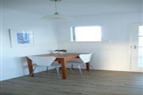 Photo of property in 1/21 Waterloo Road, Milford, Auckland, 0620