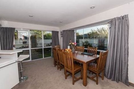 Photo of property in 52 Berkshire Drive, Avonhead, Christchurch, 8042