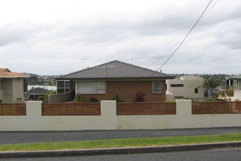 Photo of property in 81 Stanmore Bay Road, Stanmore Bay, Whangaparaoa, 0932