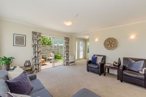 Photo of property in 2a Stuart Street, Waikanae, 5036