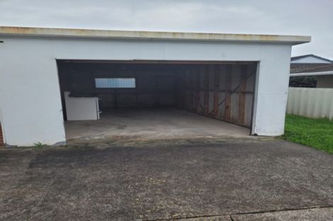 Photo of property in 1/46 Butterworth Drive, Glendene, Auckland, 0602