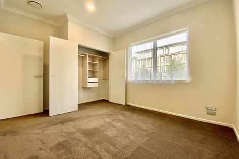 Photo of property in 28 Drumbuoy Drive, Flat Bush, Auckland, 2019