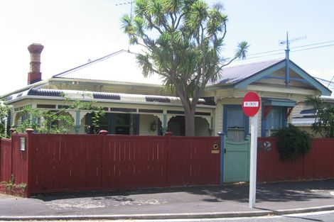Photo of property in 42 Church Street, Devonport, Auckland, 0624