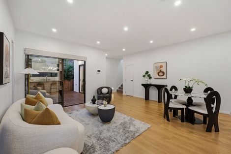 Photo of property in 19b Ervine Place, Bucklands Beach, Auckland, 2014