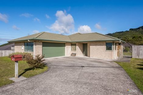 Photo of property in 63 Percy Kinsman Crescent, Riverstone Terraces, Upper Hutt, 5018