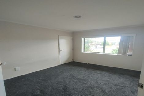Photo of property in 10 Jubaea Place, Henderson, Auckland, 0610