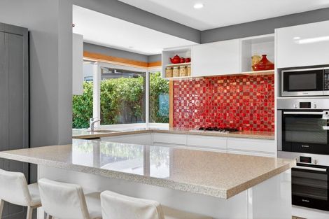 Photo of property in 135 Thompson Road, Bluff Hill, Napier, 4110