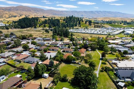 Photo of property in 5 Coach Court, Cromwell, 9310