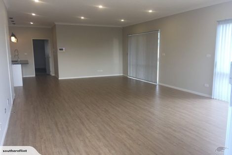 Photo of property in 17 Mangatiti Street, Papakura, 2110