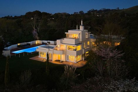 Photo of property in 168 Te Mata Peak Road, Havelock North, 4130