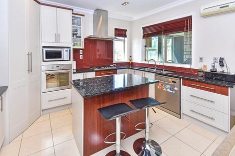 Photo of property in 27 Matuhi Grove, Papatoetoe, Auckland, 2025