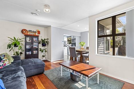 Photo of property in 43 Margaret Road, Papatoetoe, Auckland, 2025