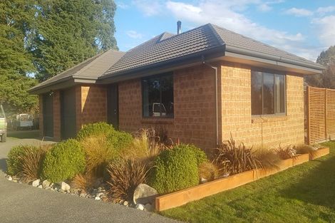 Photo of property in 10 Crawford Close, Amberley, 7410