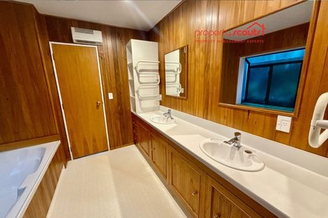 Photo of property in 28b Ripon Street, Lyttelton, 8082