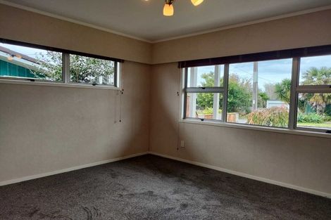 Photo of property in 52 George Point Road, Onerahi, Whangarei, 0110