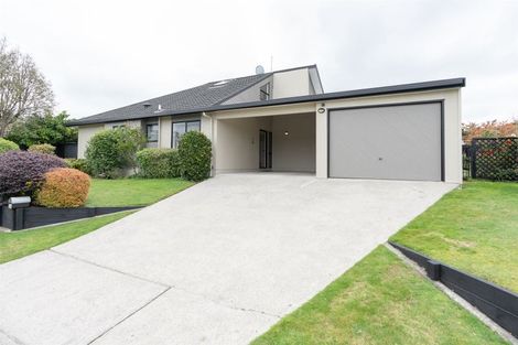 Photo of property in 12a Ashley Street, St Andrews, Hamilton, 3200